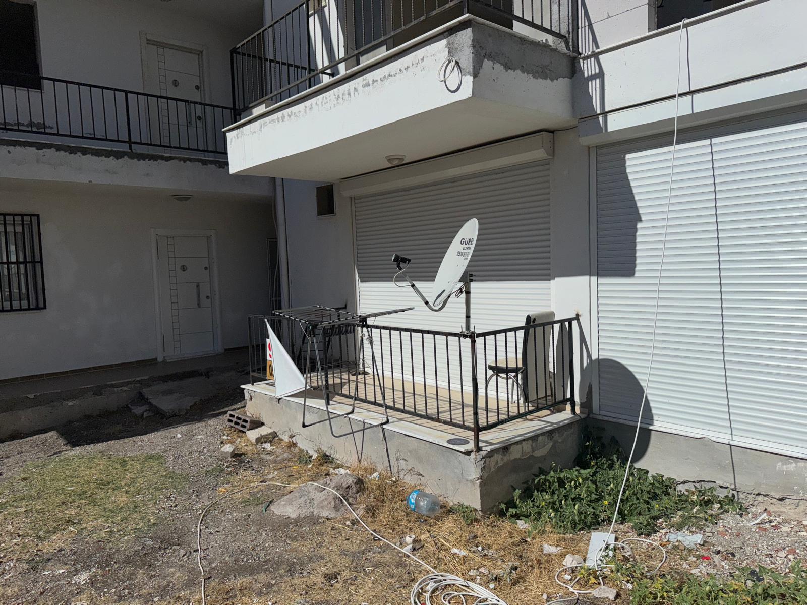 Çandarlı Tunçcan Sitesi Mevkiinde Denize 500 m 1+1 Daire